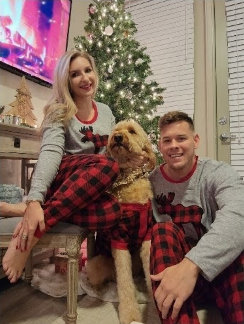 Eddie Bauer Holiday Moose Plaid Pajama Set - Gray & Red Sleepwear - Christmas